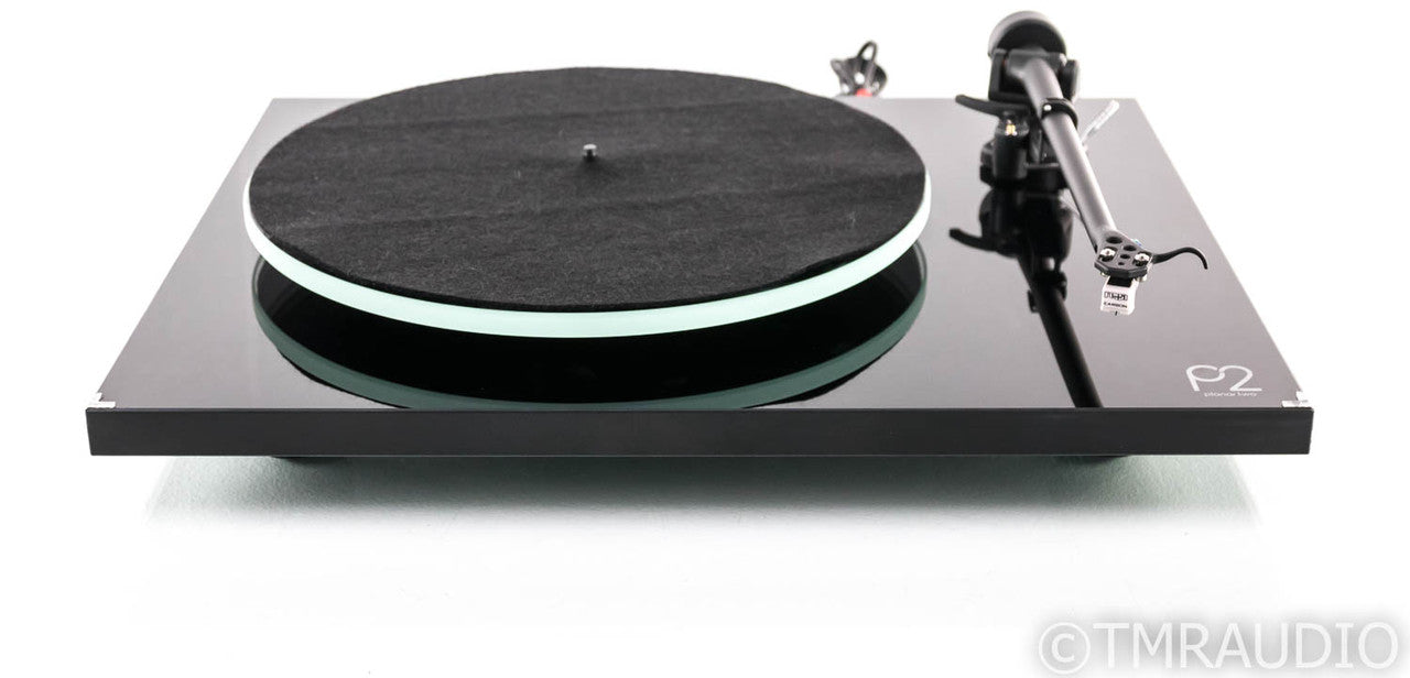 Rega Planar 2 Turntable; RB 220 Tonearm; P2; Rega Carbon MM Cartridge