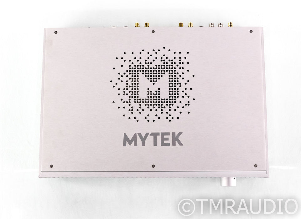 Mytek Manhattan II DSD DAC / Headphone Amp / Preamp; Silver; Remote