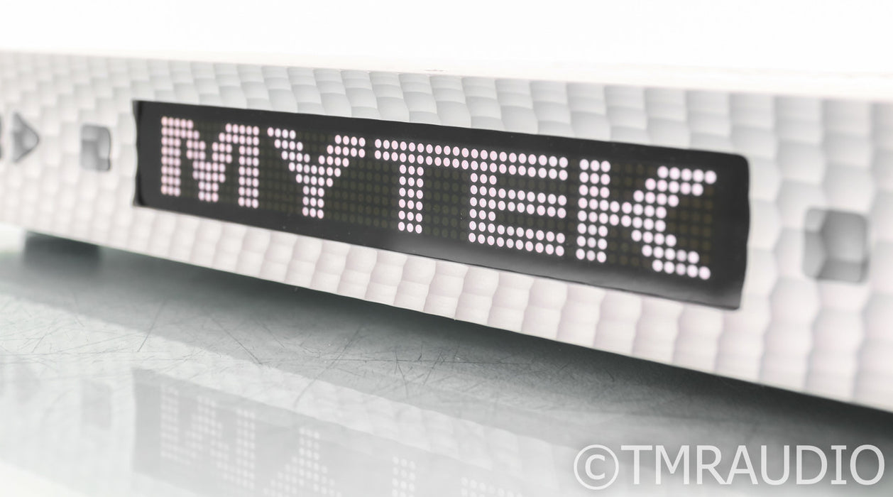Mytek Manhattan II DSD DAC / Headphone Amp / Preamp; Silver; Remote