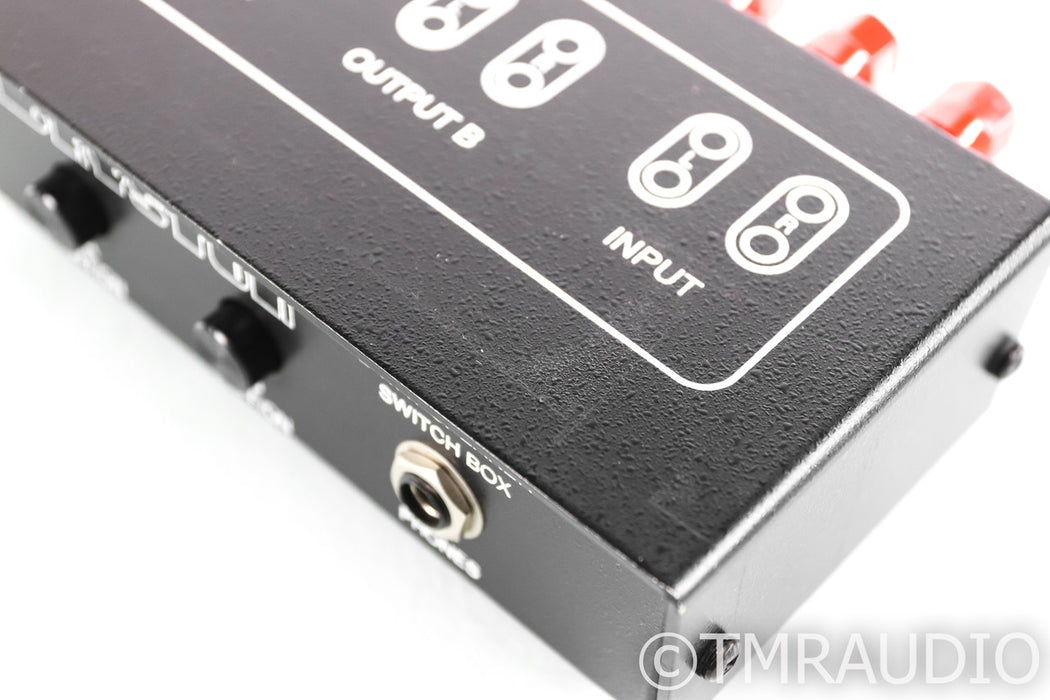 Bryston 2-Way Speaker Switch Box; Headphone Jack; Passive