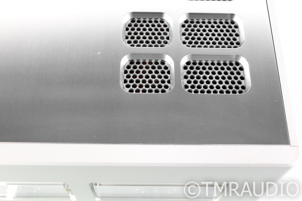 Luxman M-900u Stereo Power Amplifier; M900U; Silver