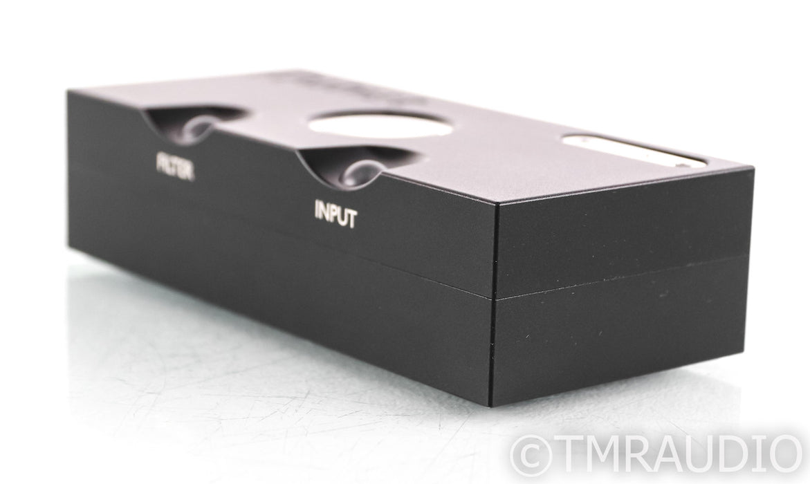 Chord Qutest DAC; iFi Power X Linear Power Supply; D/A Converter