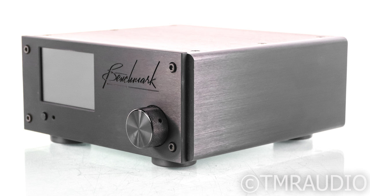 Benchmark LA4 Stereo Preamplifier; LA-4; Remote; Black