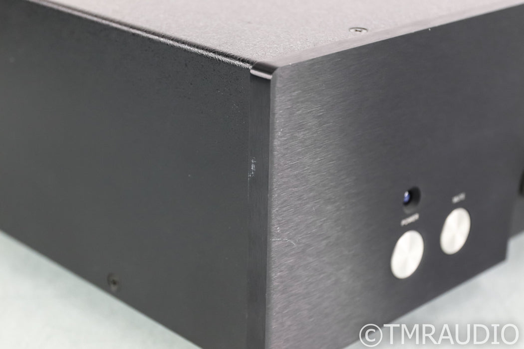Rogue Magnum R99 Stereo Tube Preamplifier; Remote; Black; R-99