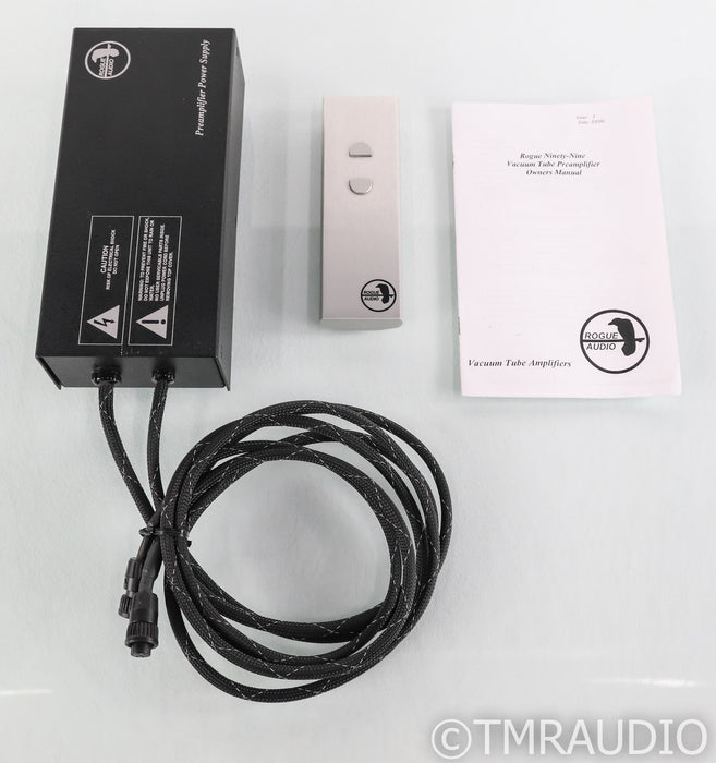 Rogue Magnum R99 Stereo Tube Preamplifier; Remote; Black; R-99