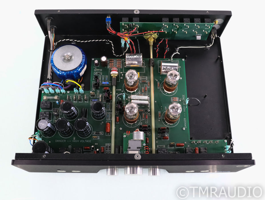Rogue Magnum R99 Stereo Tube Preamplifier; Remote; Black; R-99