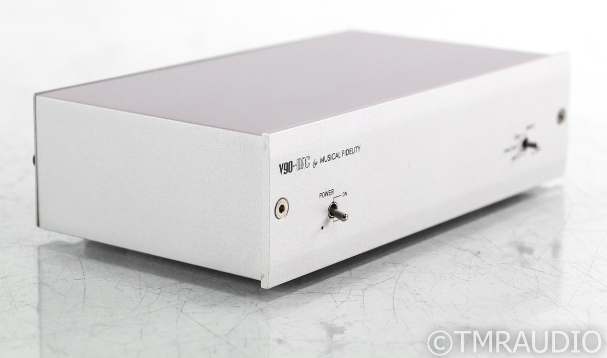 Musical Fidelity V90-DAC; D/A Converter; Silver; V-90