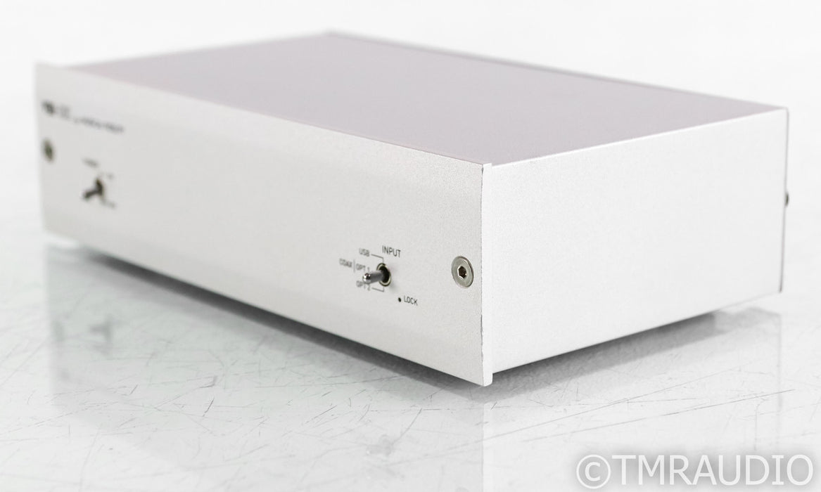 Musical Fidelity V90-DAC; D/A Converter; Silver; V-90