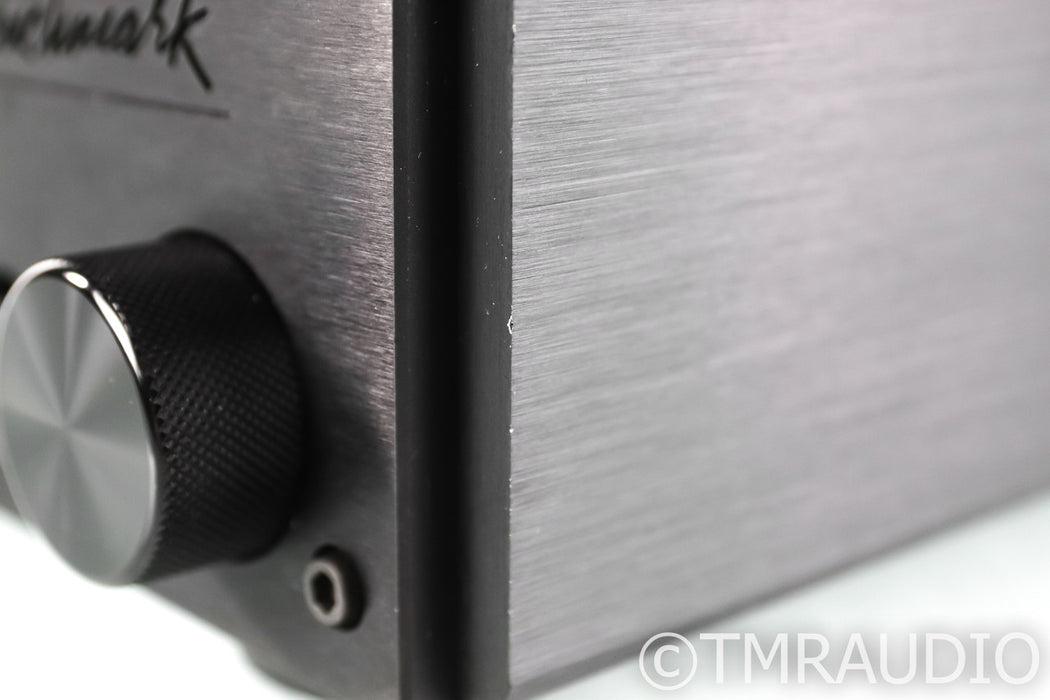 Benchmark HPA4 Headphone Amplifier / Preamplifier; Black; HPA-4