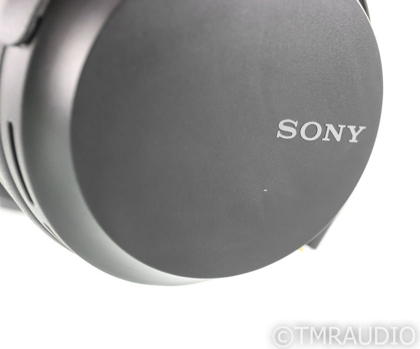 Sony MDR-Z7M2 Closed Back Headphones; MDRZ7M2