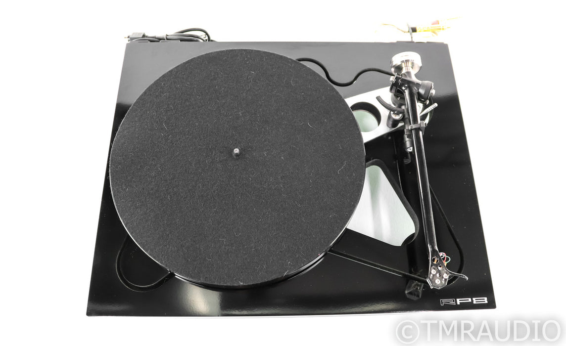 Rega RP8 Turntable; RP-8; Black; Apheta 2 MC Cartridge