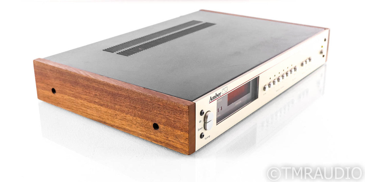 Amber Model 7 Vintage Digital AM / FM Tuner; Silver