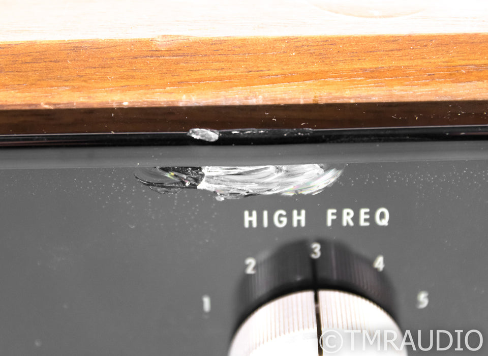 McIntosh MQ-101 Environmental Equalizer; Walnut Cabinet; MQ101