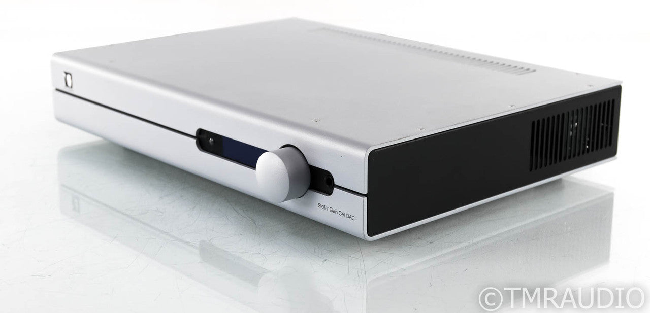 PS Audio Stellar Gain Cell DAC Preamplifier; D/A Converter; Remote; Silver (Used)