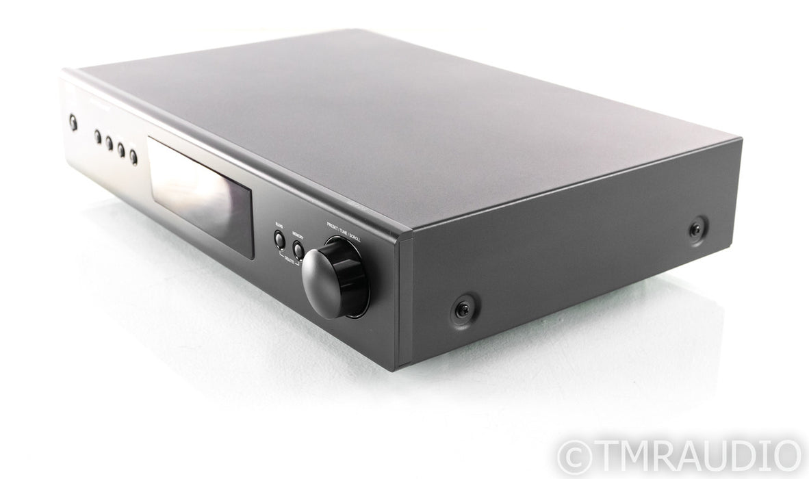 NAD C 427 Digital AM / FM Tuner; C427; Remote