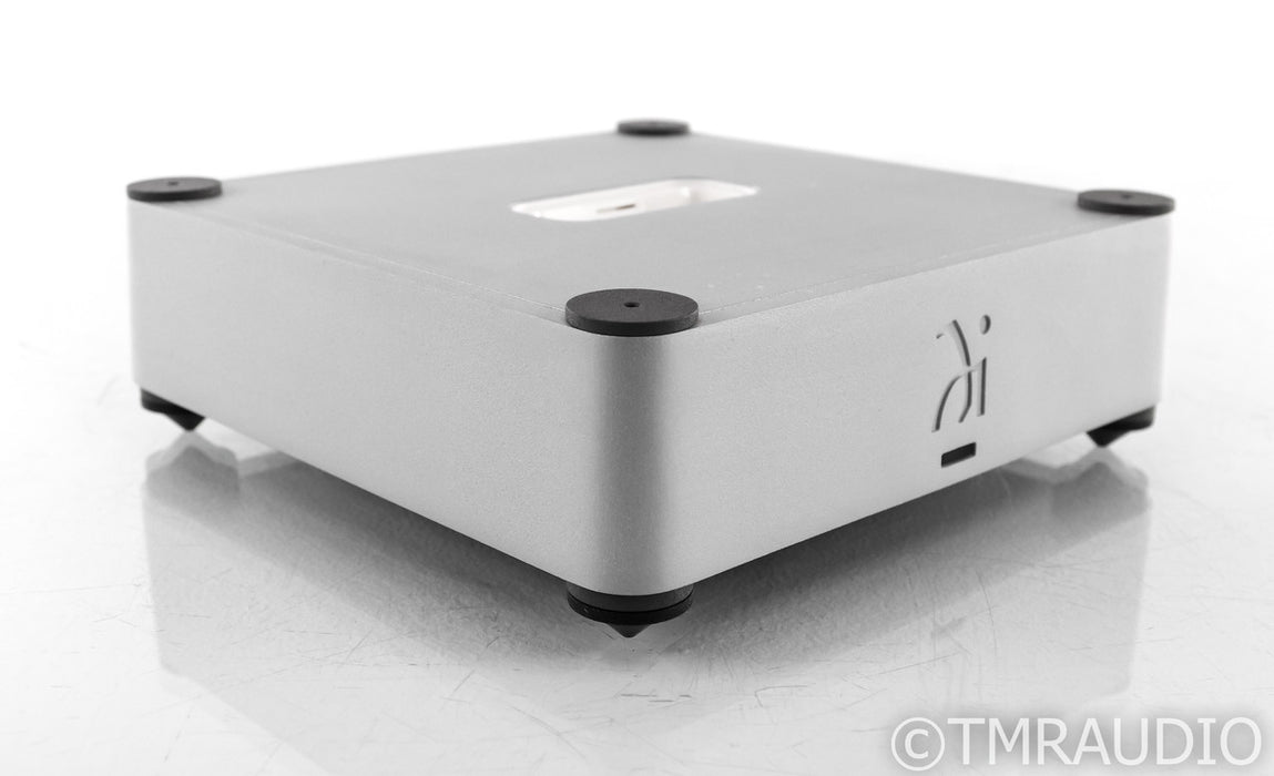 Wadia 170iTransport iPod Dock / Transport; Remote (1/4)