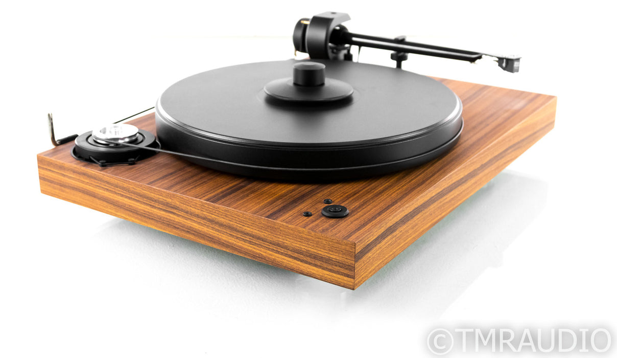 Pro-Ject 2xperience SB Turntable; 9" Carbon Tonearm; Sumiko Blue #2 Cartridge