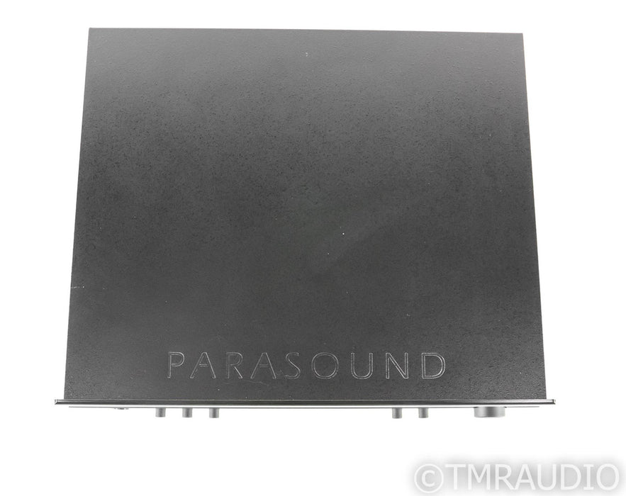 Parasound NewClassic Model 2100 Stereo Preamplifier; MM / MC Phono; Remote