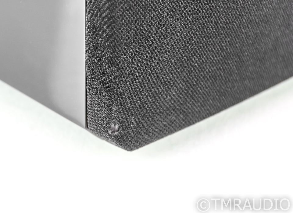JL Audio e110 10" Powered Subwoofer; Gloss Black; E-110