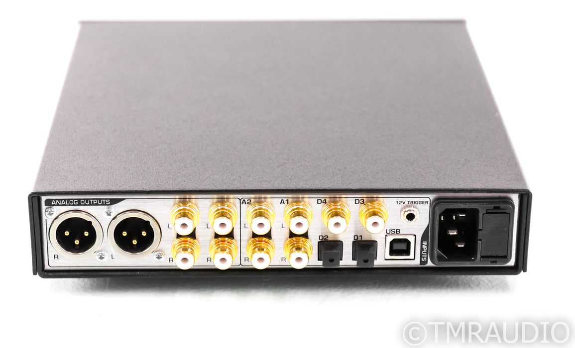 Benchmark DAC2 HGC DAC / Headphone Amplifier / Preamplifier; D/A Converter