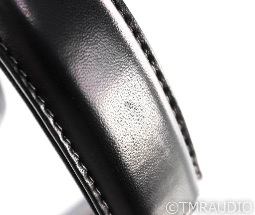 B&W P7 Closed Back Headphones; P-7