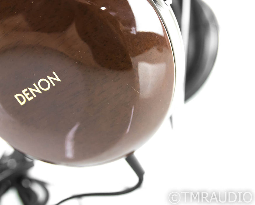 Denon AH-D7000 Closed Back Headphones; AHD7000