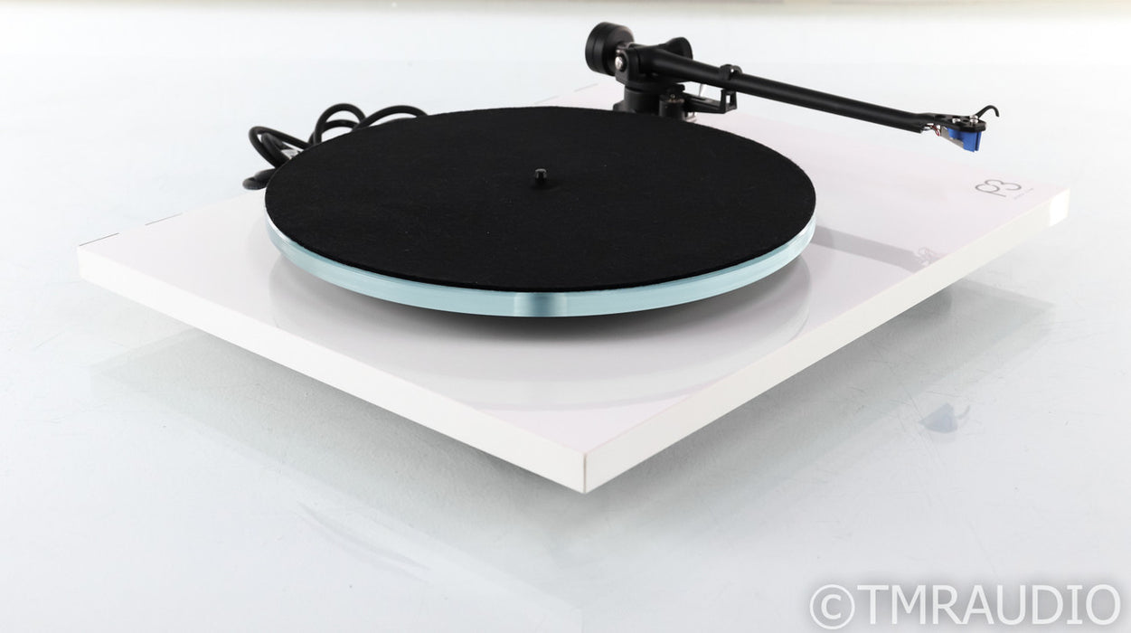 Rega Planar 3 Belt Drive Turntable; P3; Elys 2 MM Cartridge