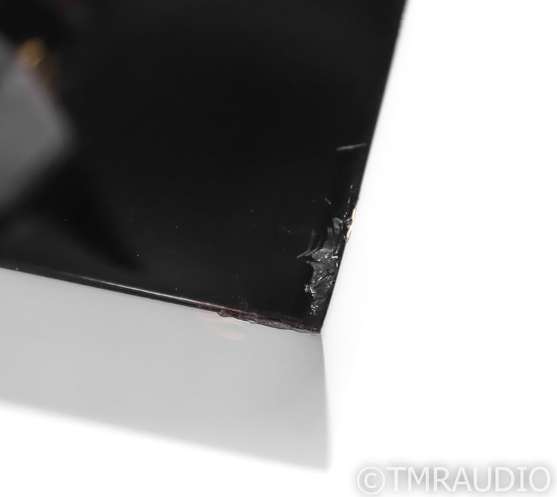 Pro-Ject X2 Turntable; Piano Black; Moonstone Cartridge