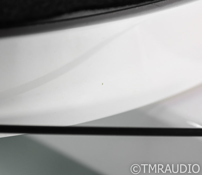 Pro-ject RPM 3 Carbon Turntable; RM3; White (No Cartridge)