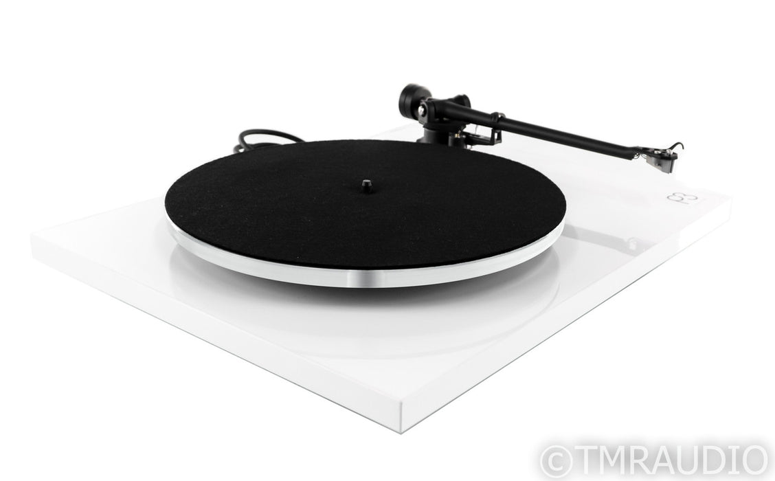 Rega Planar 3 Belt Drive Turntable; P3; White; Elys 2 MM Cartridge