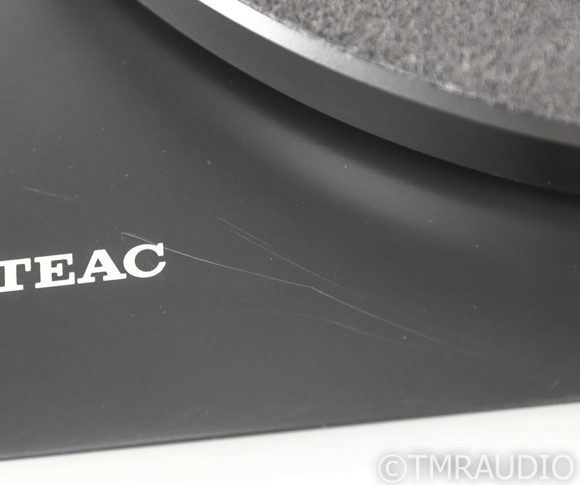 TEAC TN-300SE Belt Drive Turntable; TN300SE; Audio Technica AT95E MM Cartridge