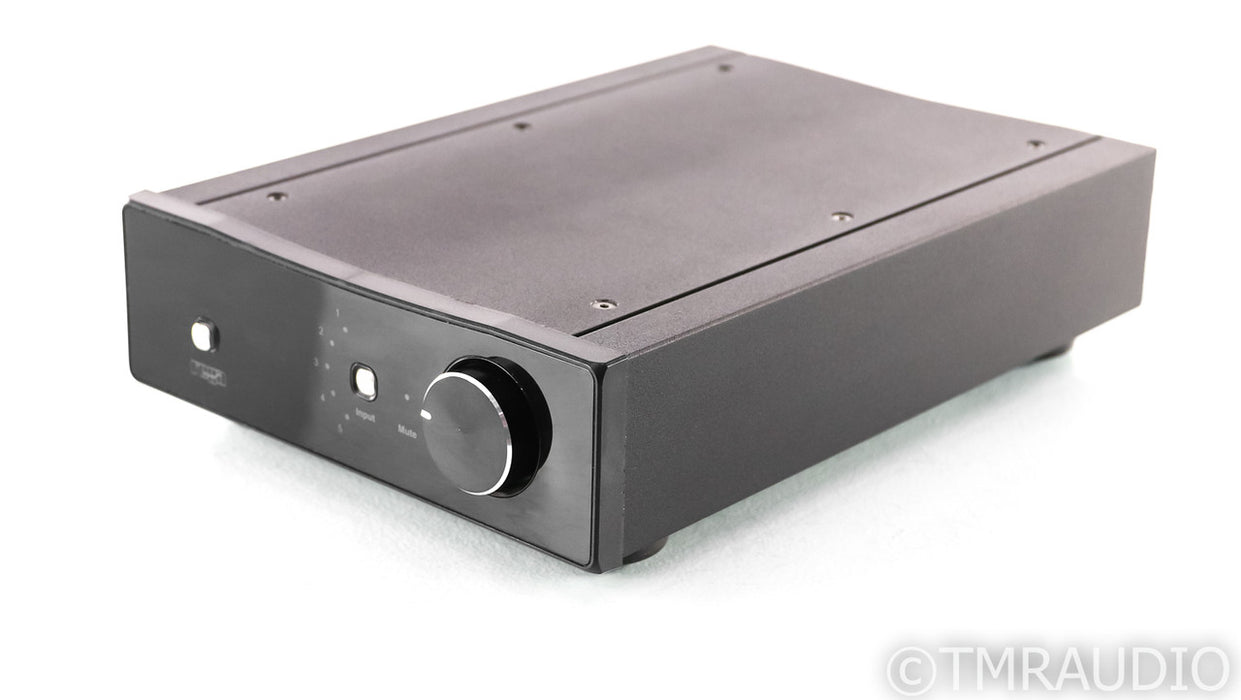 Rega Brio-R Stereo Integrated Amplifier; Remote