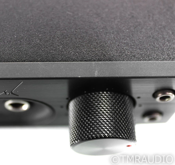 Benchmark DAC2 D DAC; D/A Converter; DAC-2; Black (No Remote)