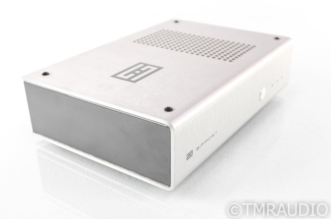 Schiit Bifrost Uber DAC; D/A Converter; Gen 2 USB (One LED Out)