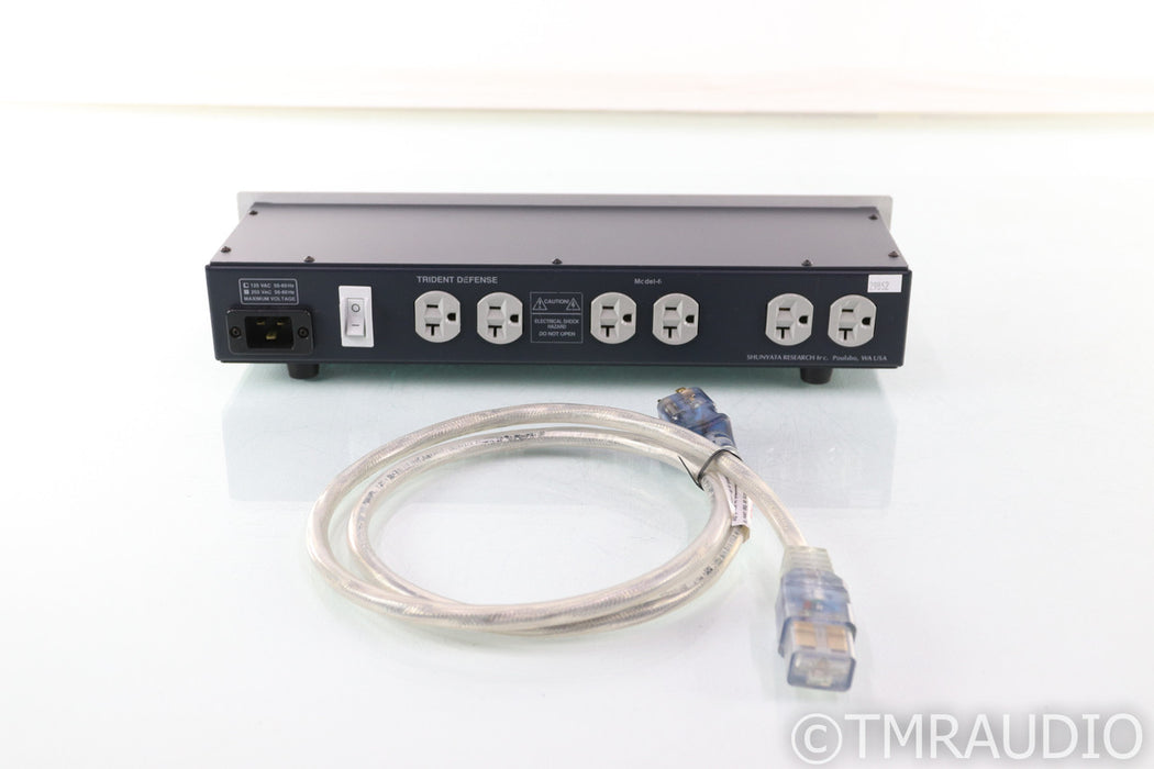 Shunyata Research Hydra Model-6 AC Power Line Conditioner; Diamondback cable