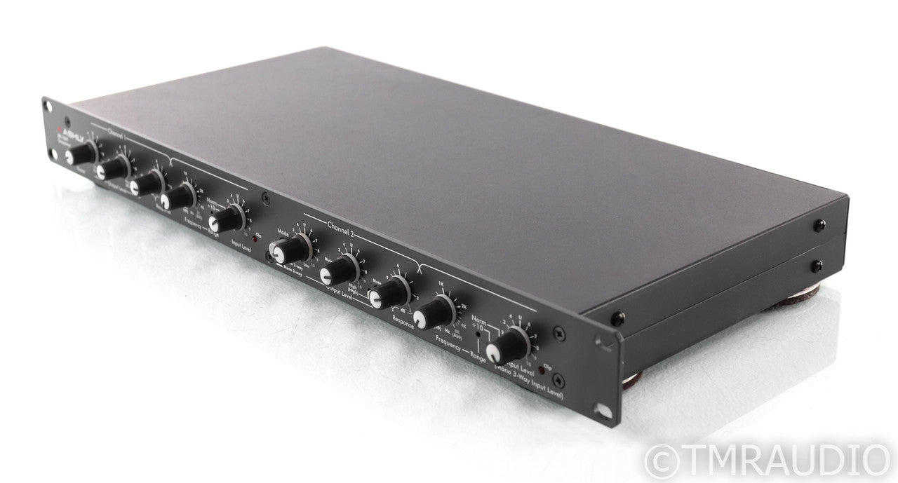 Ashly XR-1001 Stereo 2-Way / Mono 3-Way Crossover; XR1001