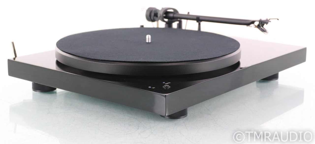 Pro-Ject Debut Recordmaster Belt Drive Turntable; Piano Black; Ortofon OM10