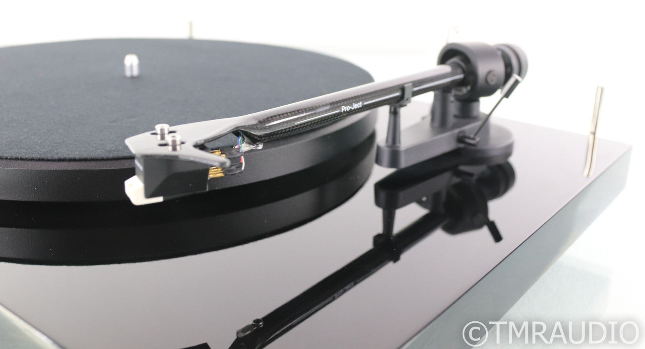 Pro-Ject Debut Carbon EVO Turntable; Sumiko Rainier MM Cartridge