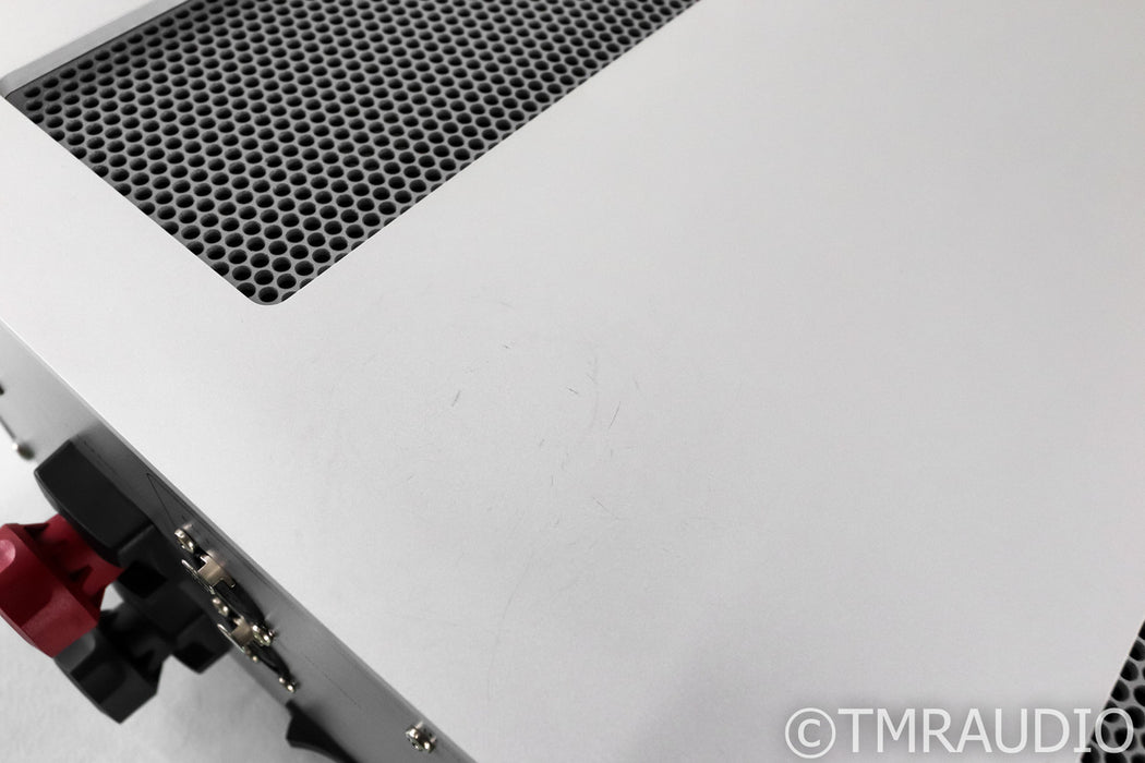 Luxman M-600A Stereo Power Amplifier; M600A; Silver