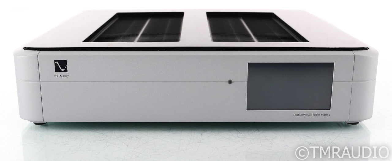 PS Audio PerfectWave Power Plant 5 AC Power Conditioner; Remote; Silver; P5