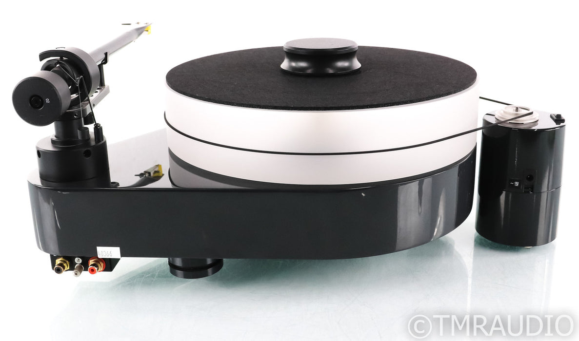 Pro-Ject RM-10 Belt Drive Turntable; RM10