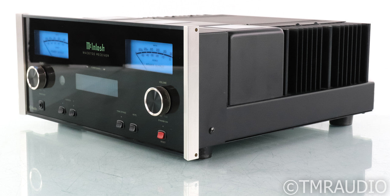 Macintosh MAC6700 Stereo Integrated Amplifier; Black; Remote