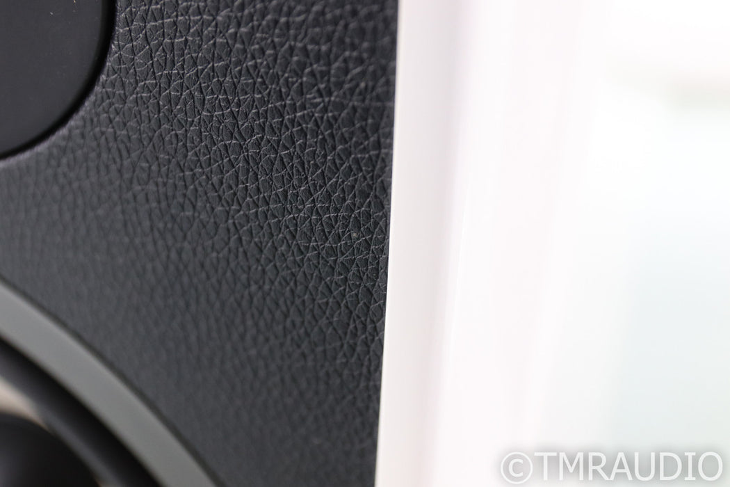 Focal Aria 906 Bookshelf Speakers; Gloss White Pair