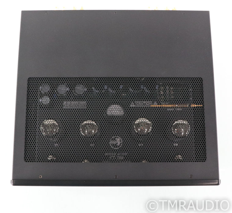 Rogue Audio ST-100 Stereo Power Amplifier; Black; Stillpoints Feet