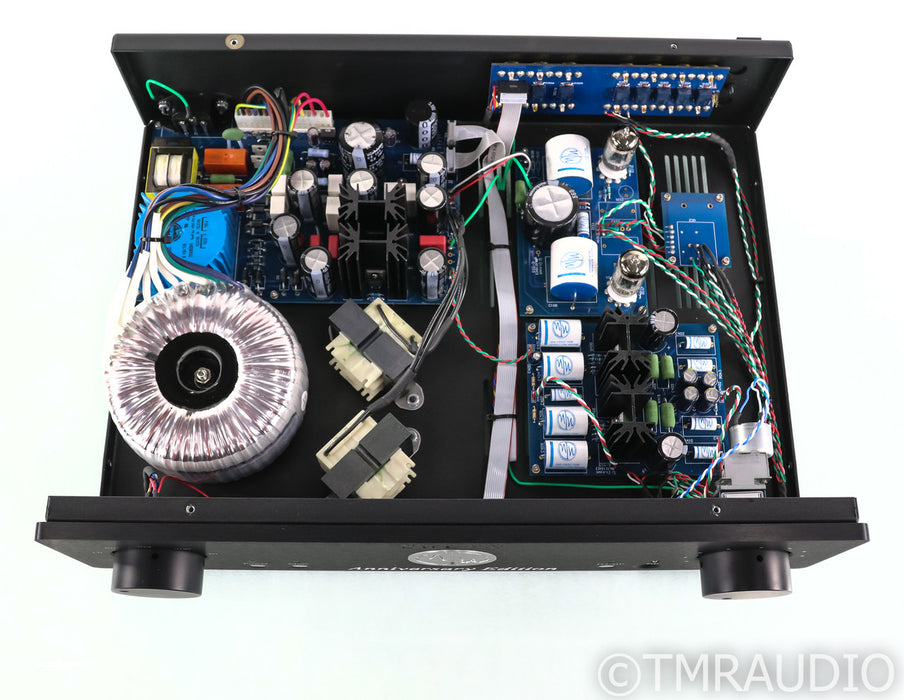 ModWright SWL 9.0 Stereo Tube Hybrid Preamplifier; Anniversary Edition; Remote