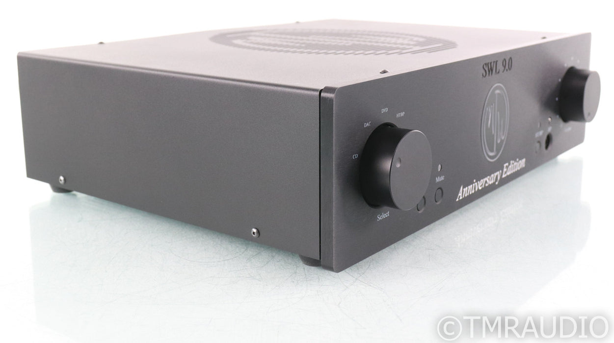 ModWright SWL 9.0 Stereo Tube Hybrid Preamplifier; Anniversary Edition; Remote