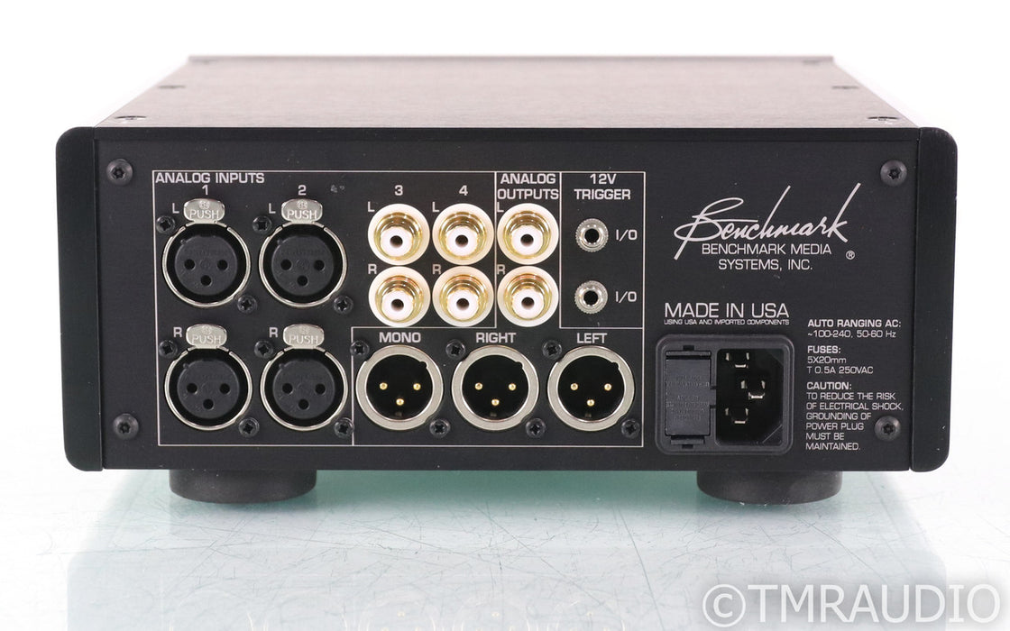 Benchmark HPA4 Headphone Amplifier / Line Preamplifier; Silver; THX
