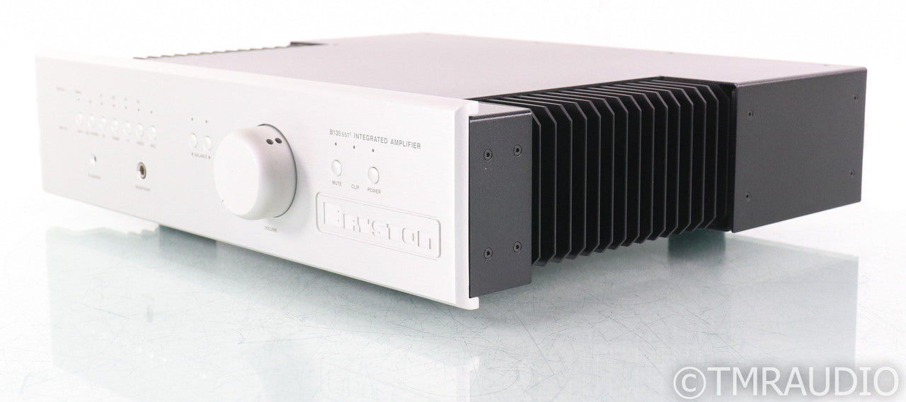 Bryston B135 SST2 Stereo Integrated Amplifier; Silver; 17" (No Remote) (1/8)
