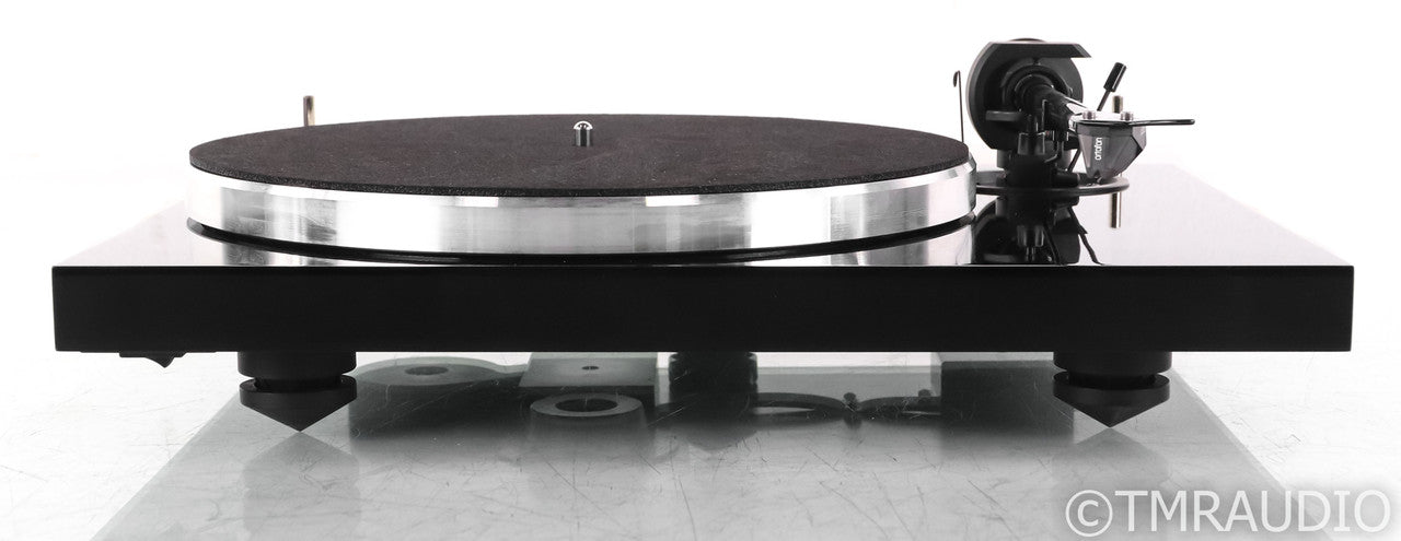 Pro-Ject 1-Xpression Carbon Classic Turntable; Ortofon 2M Silver MM Cartridge