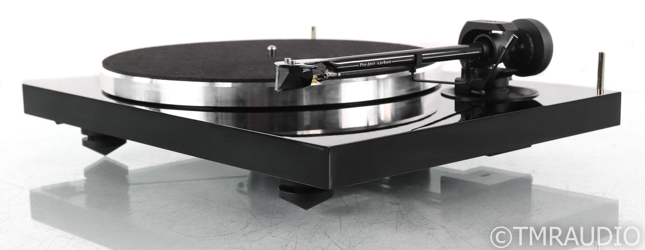 Pro-Ject 1-Xpression Carbon Classic Turntable; Ortofon 2M Silver MM Cartridge
